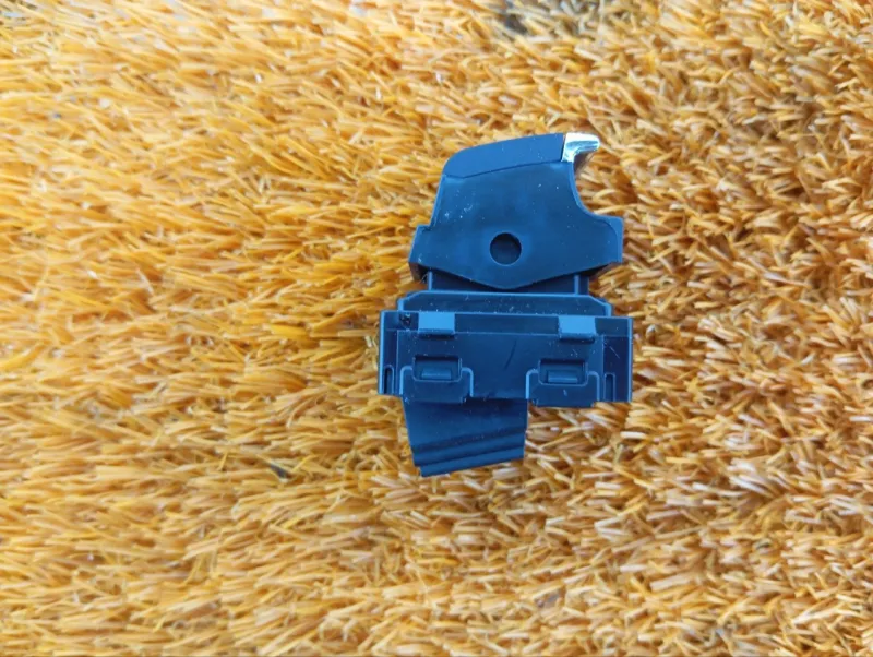 Кнопка стеклоподъемника