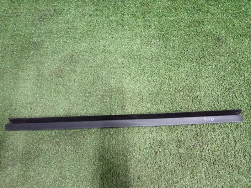 Молдинг стекла