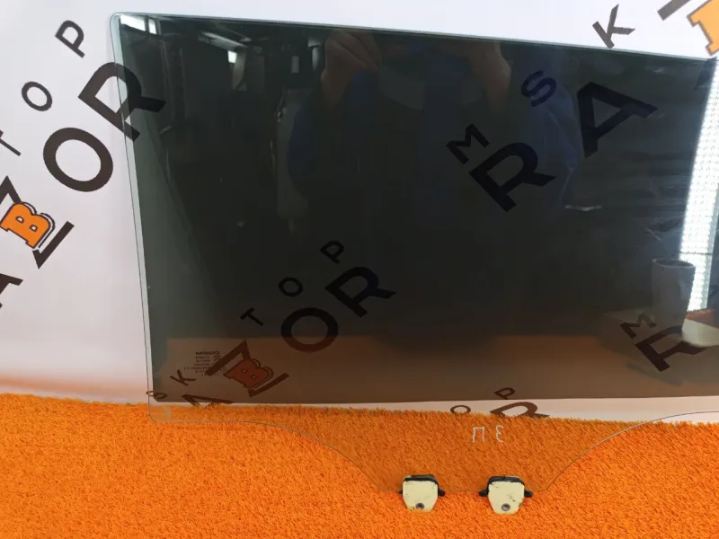 Стекло двери