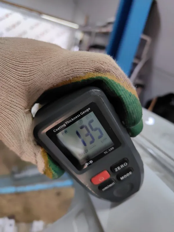 Порог с центральной стойкой