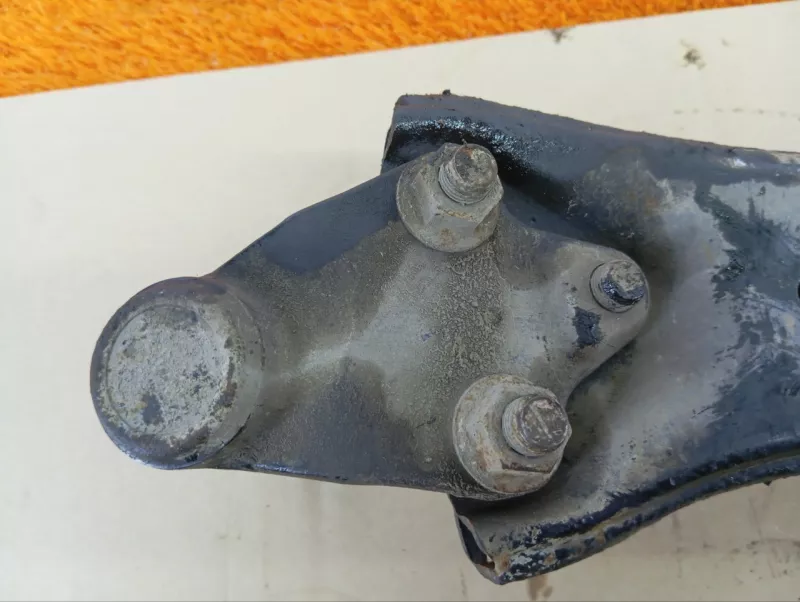 Рычаг подвески