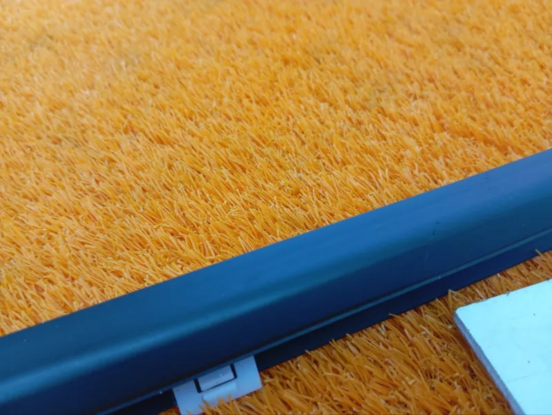 Уплотнитель стекла двери