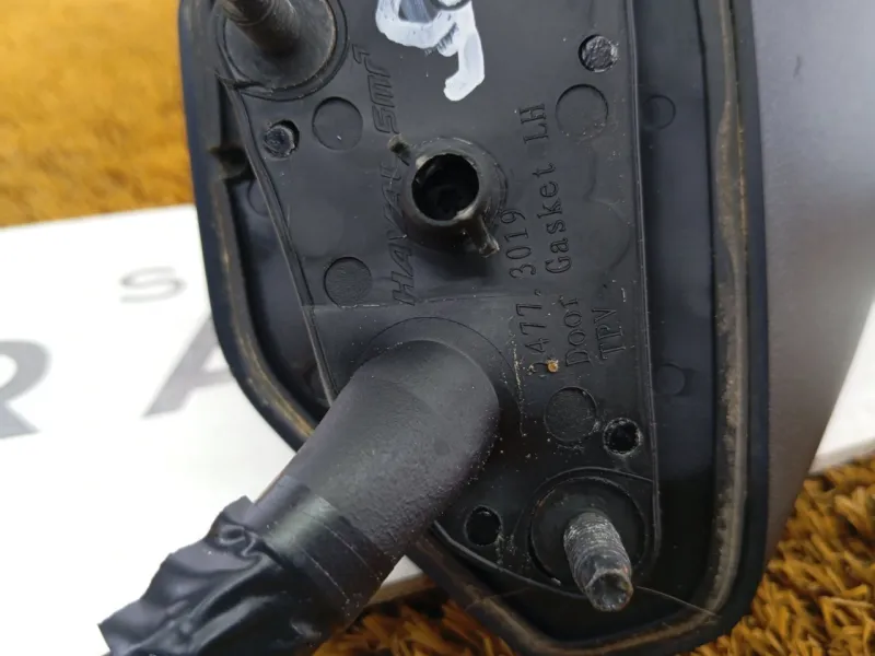 Зеркало боковое