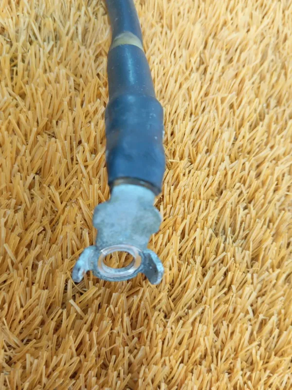 Клемма аккумулятор