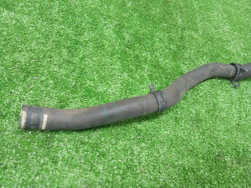 Патрубок отопителя