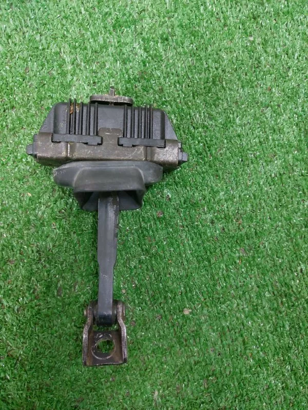 Ограничитель двери BMW X5 2006 51218402502 E53, передний левый