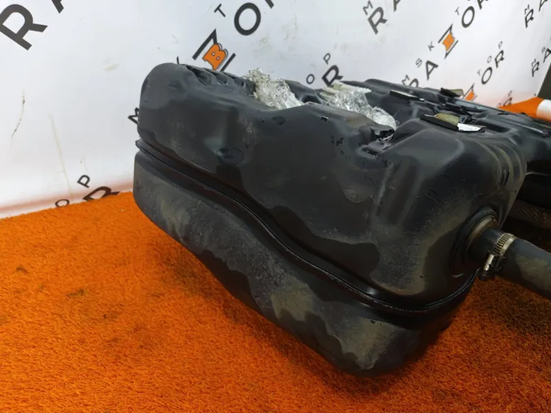 Бак топливный