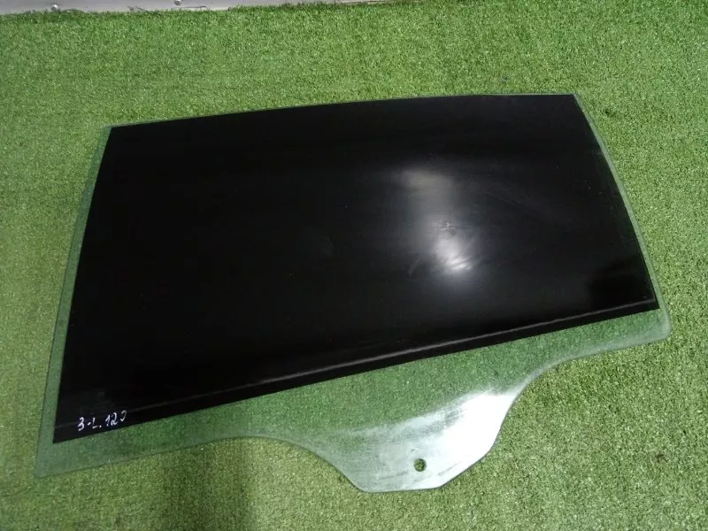 Стекло двери BMW 7-Series 2002 51358223809 E65/E66, заднее левое