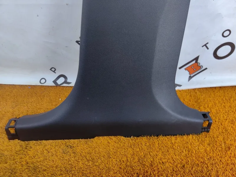 Обшивка центральной стойки