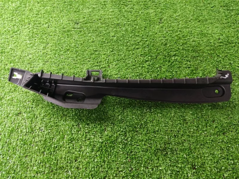 Кронштейн кузова