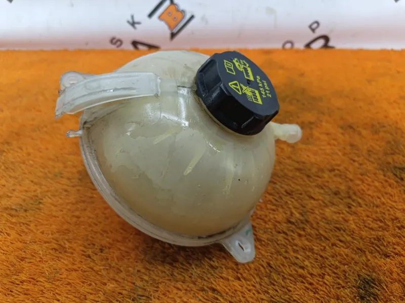 Бачок расширительный