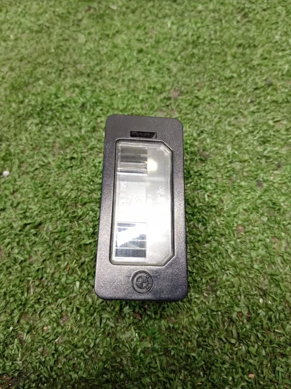 Фонарь подсветки номера