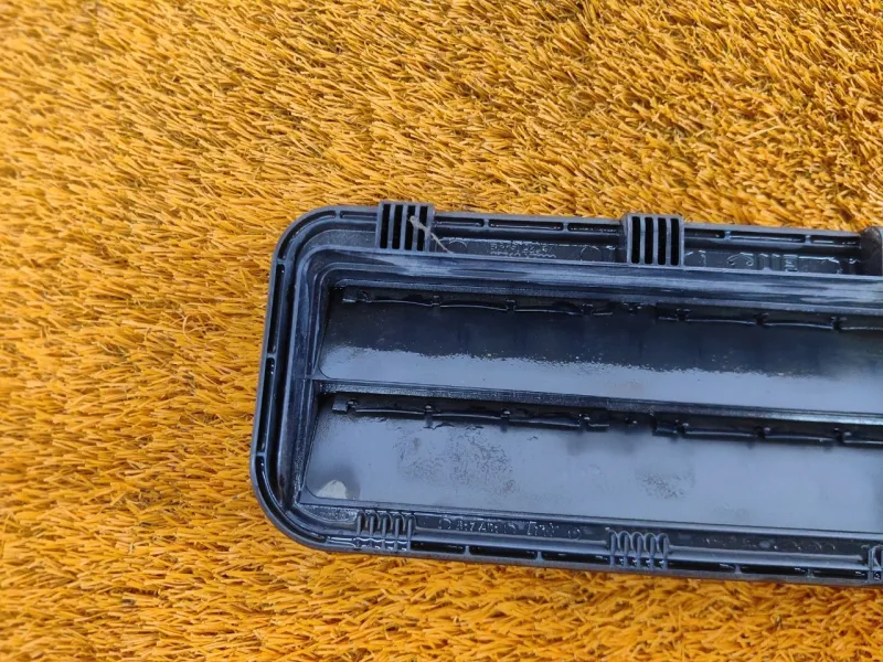 Решетка вентиляционная