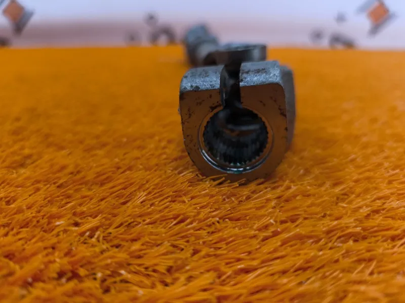 Рулевой карданчик