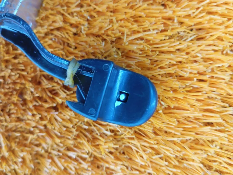 Ручка открывания бензобака