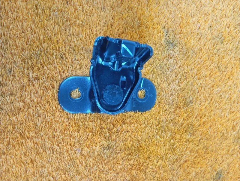 Крепление сиденья