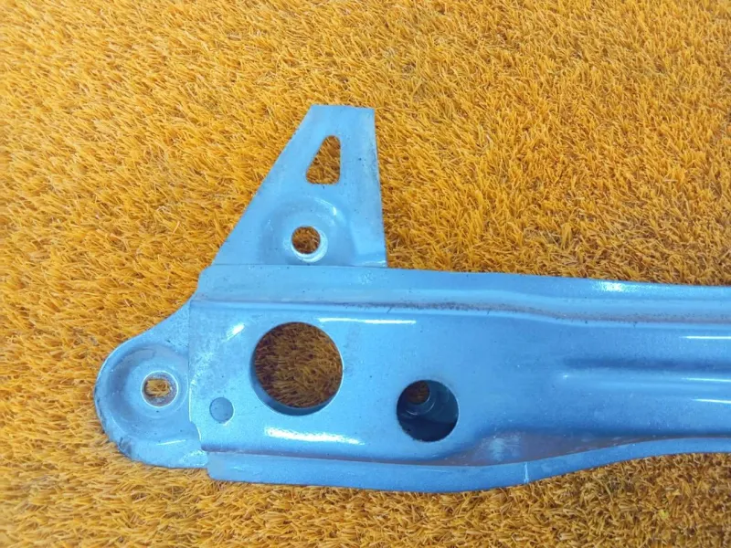 Усилитель бампера