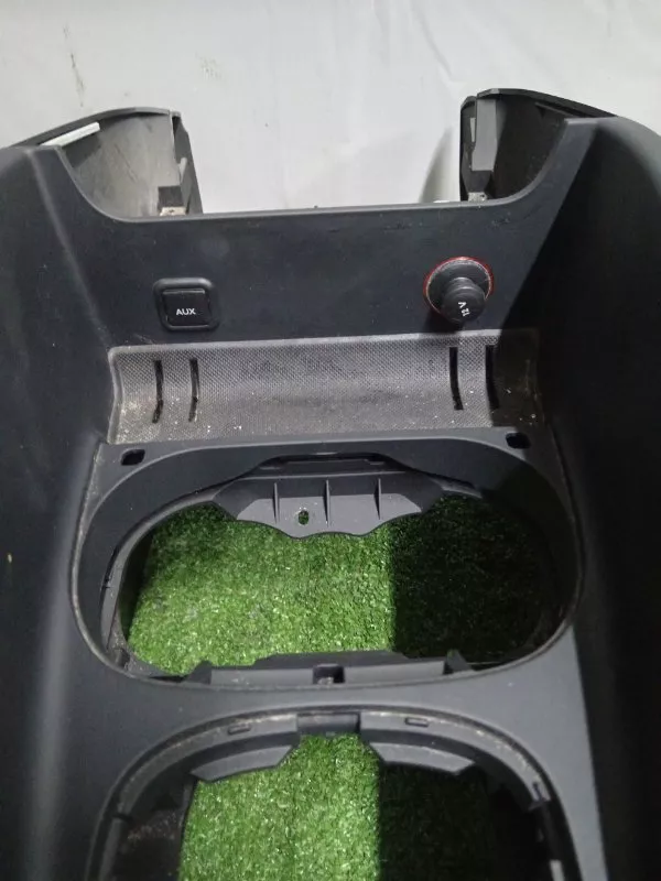 Консоль центральная