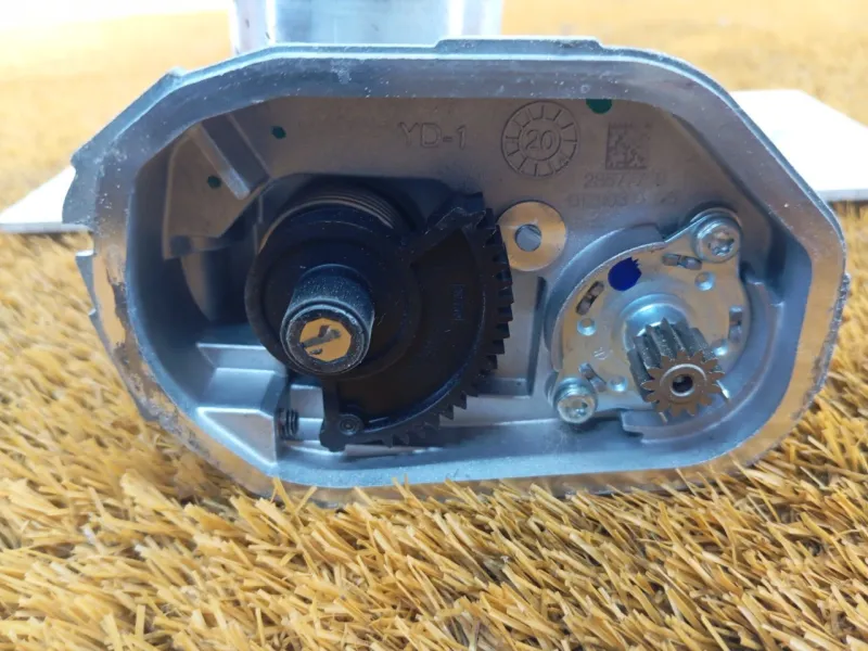 Дроссельная заслонка