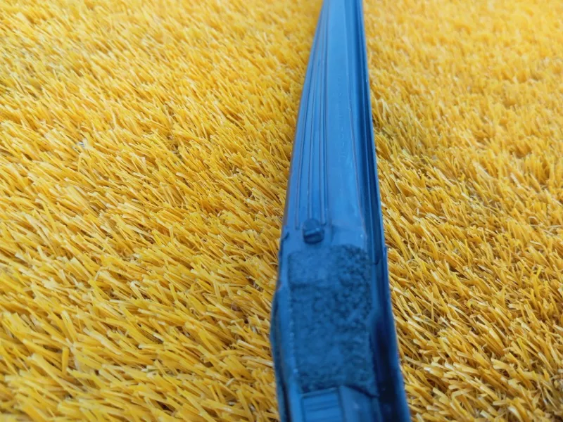 Уплотнитель стекла двери