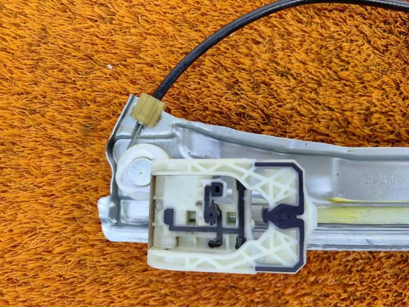 Стеклоподъемник