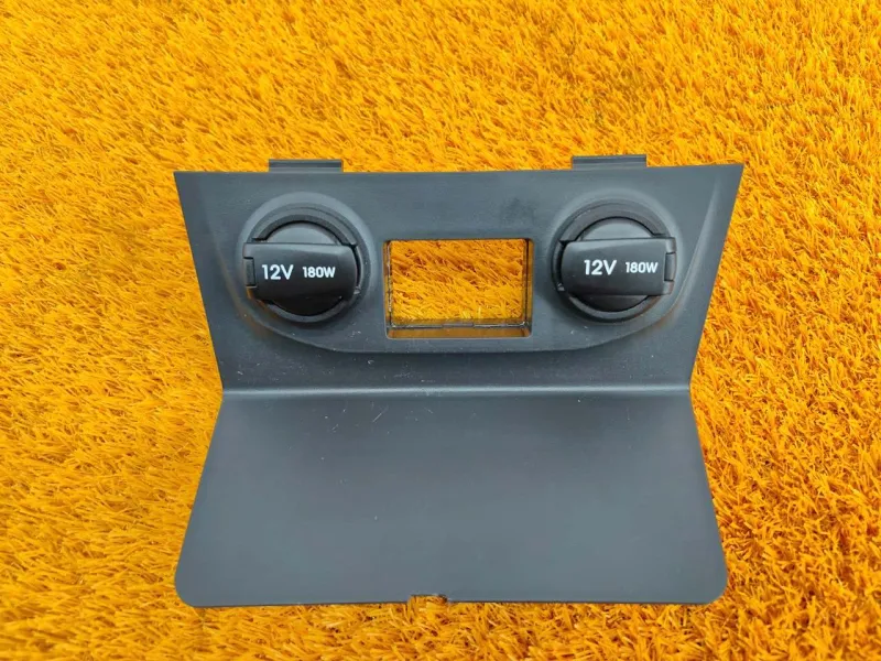 Накладка центральной консоли