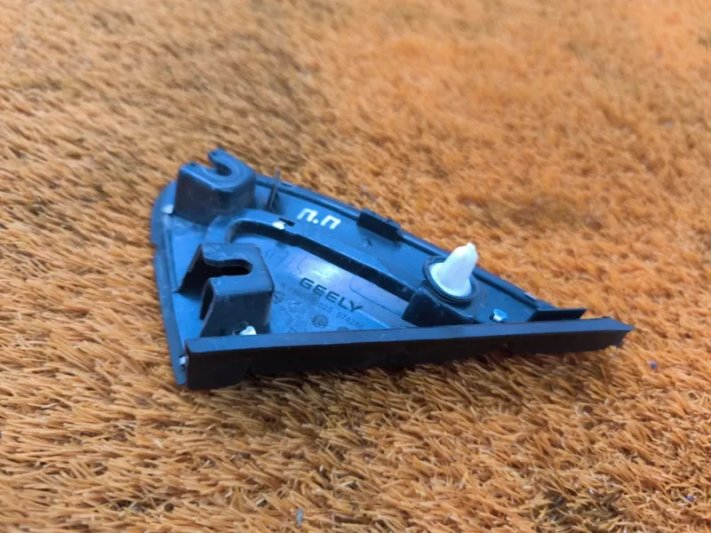 Молдинг двери