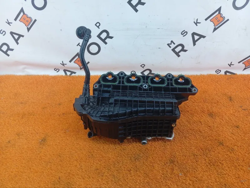 Коллектор впускной