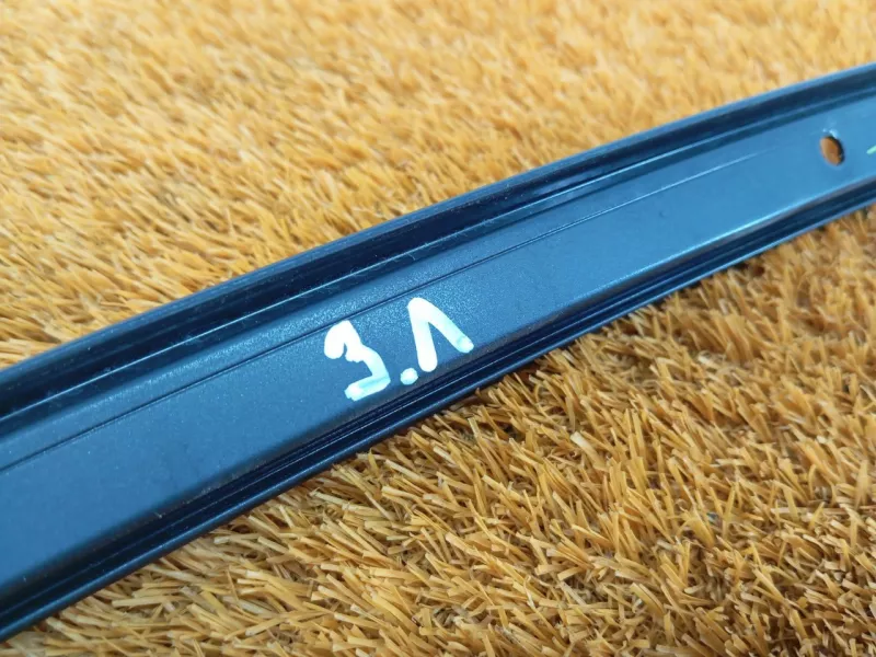 Молдинг двери