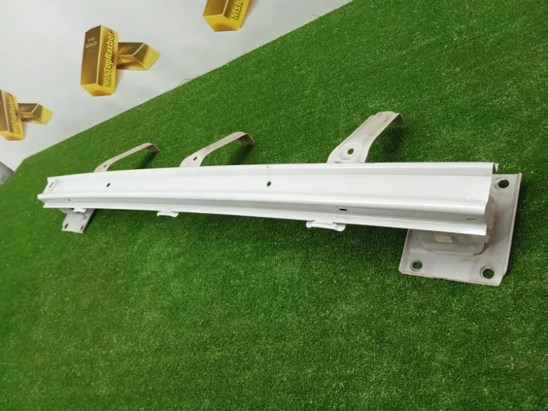 Усилитель бампера