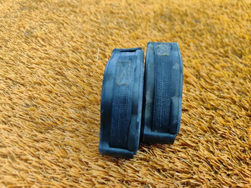 Крепление глушителя