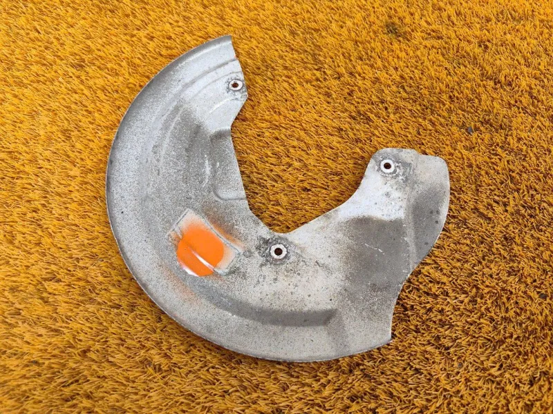 Пыльник тормозного диска