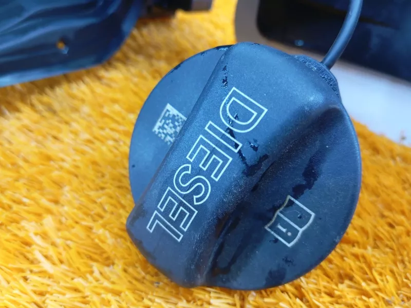 Лючок Бензобака