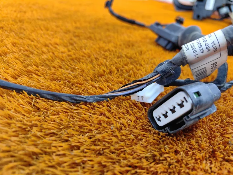 Проводка двери