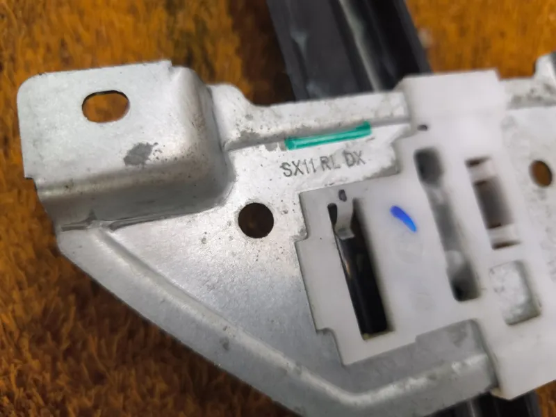 Стеклоподъемник