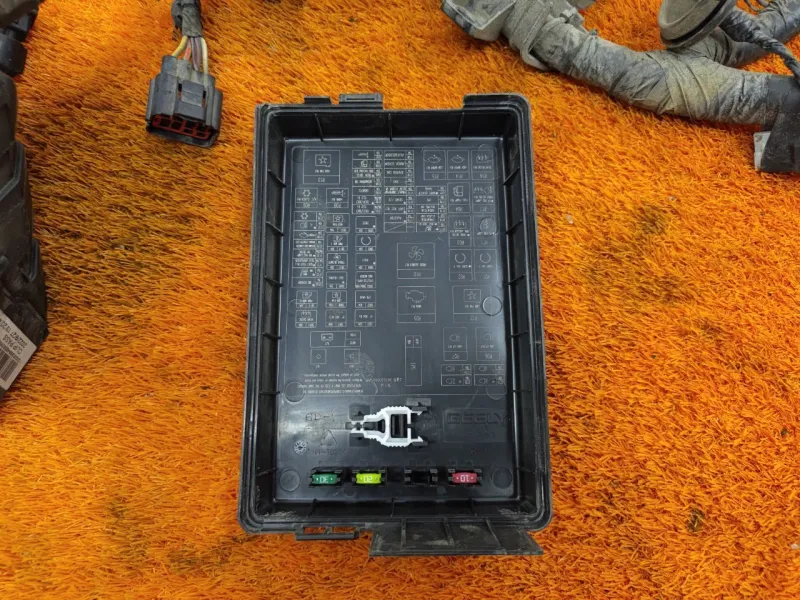 Проводка подкапотная