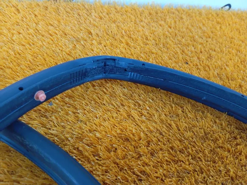 Уплотнитель двери