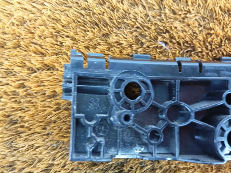 Крепление бампера