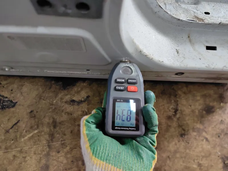 Порог с центральной стойкой