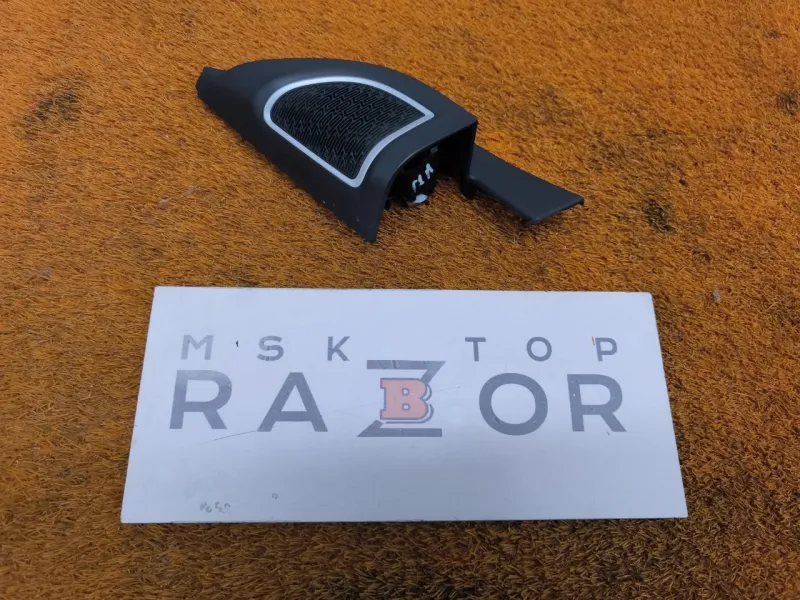 Уголок двери