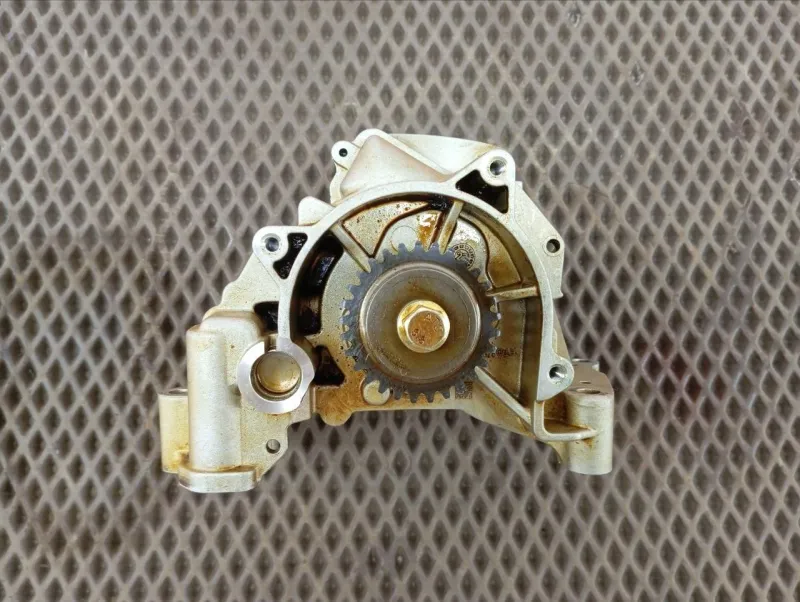 Насос масляный