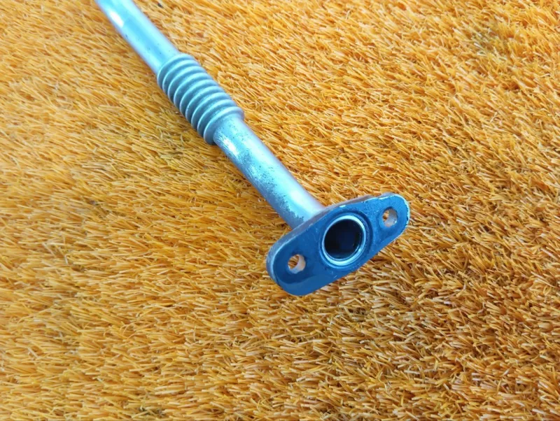 Трубка турбокомпрессора