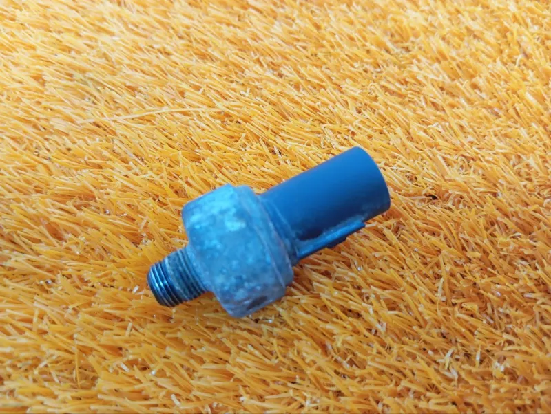 Датчик давления масла