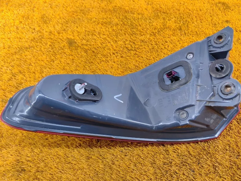 Фонарь задний