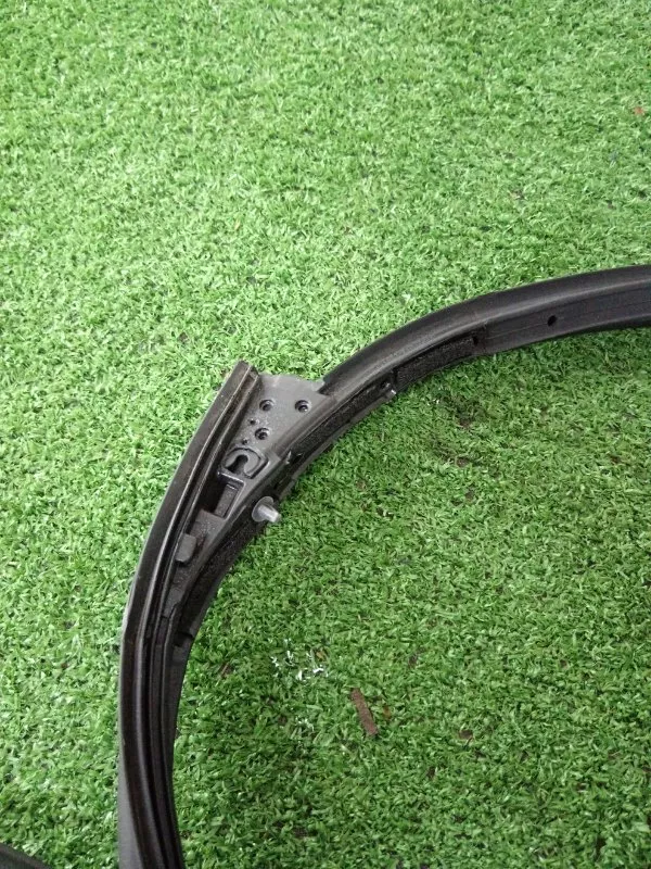 Уплотнитель двери