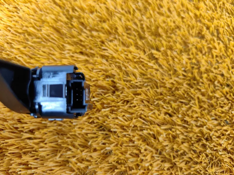 Кнопка центрального замка