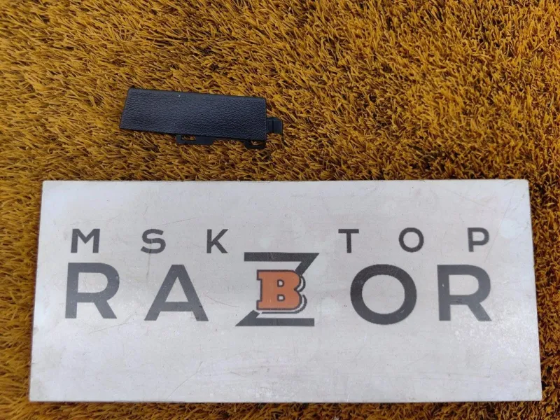 Накладка на торпедо