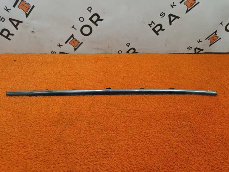 Молдинг стекла