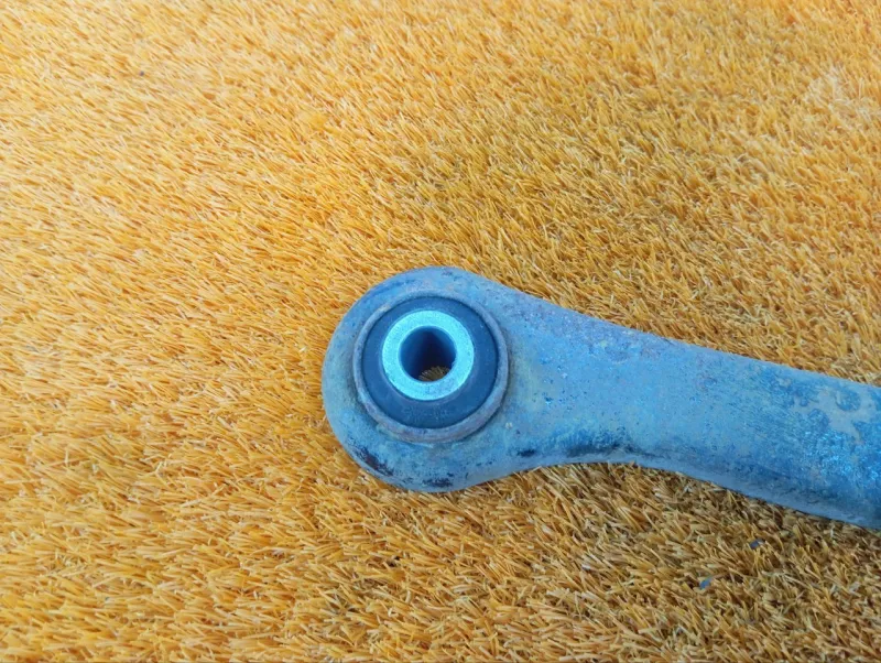 Рычаг подвески