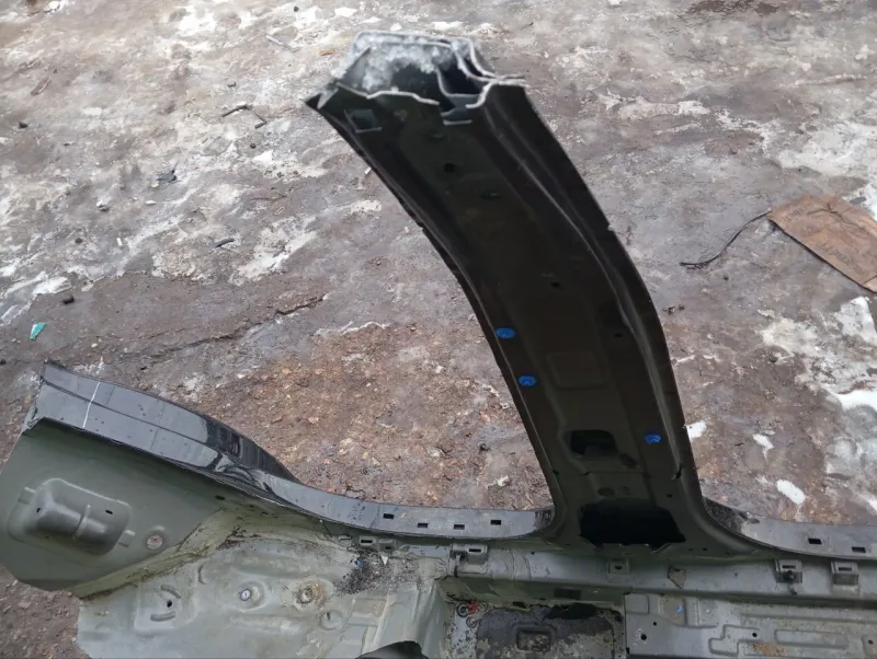 Порог с центральной стойкой